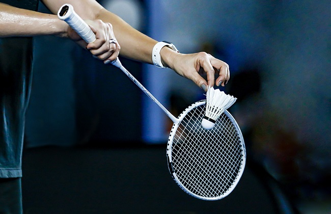 Are Side Arm Serves Legal in Badminton